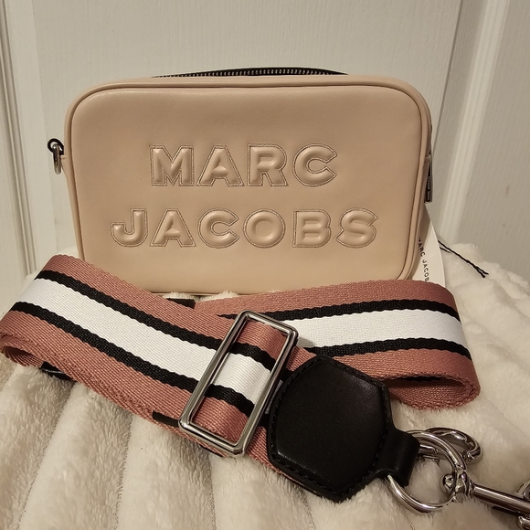 Marc Jacobs Handbags - 🥳🥳HOST PICK🩷🩷Marc Jacobs FLASH bag